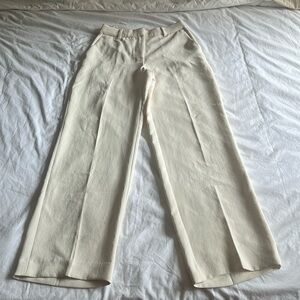 Aritzia The Effortless Pant - Cream - Size 4 - Only work once